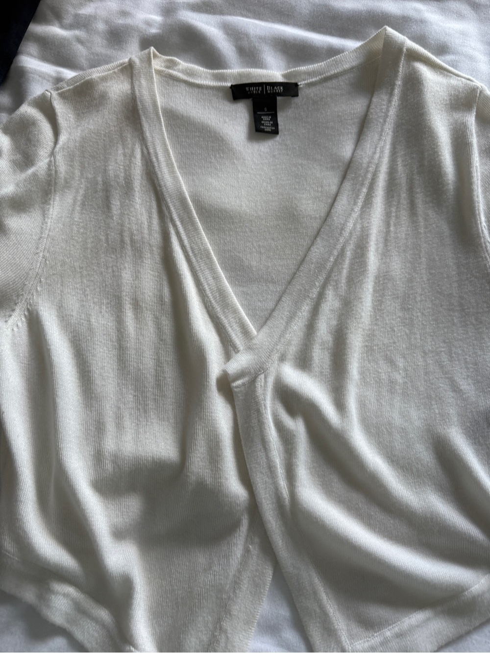 White House Black Market Cream V-Neck Lightweight Cardigan
